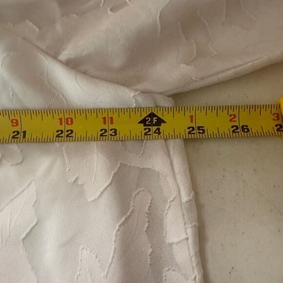 Womens 3 4 Bell Sleeve Blouse Summer Crewneck Lace Floral Textured Babydoll - Picture 10 of 11